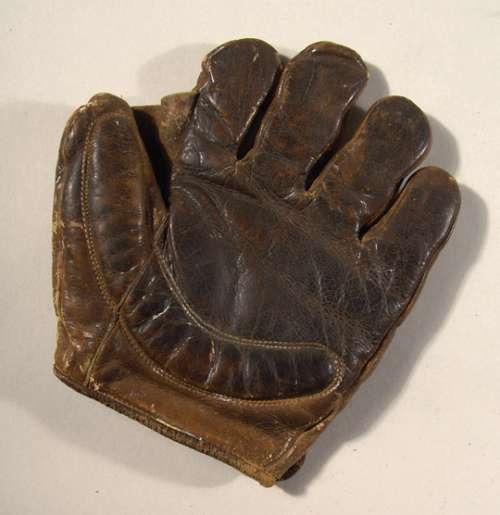 Early 1900's Crescent Glove Front